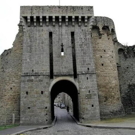 Charmant T1 Au Coeur Du Centre Historique De Dinan Eksteriør bilde